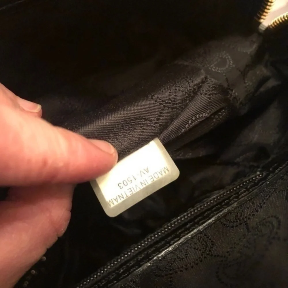 Michael kors black leather smythe turnlock bag